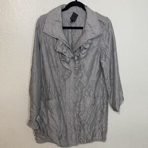 Due Per Due Crinkle Rain Trench Coat Gray Front Zip Ruffles Size Medium